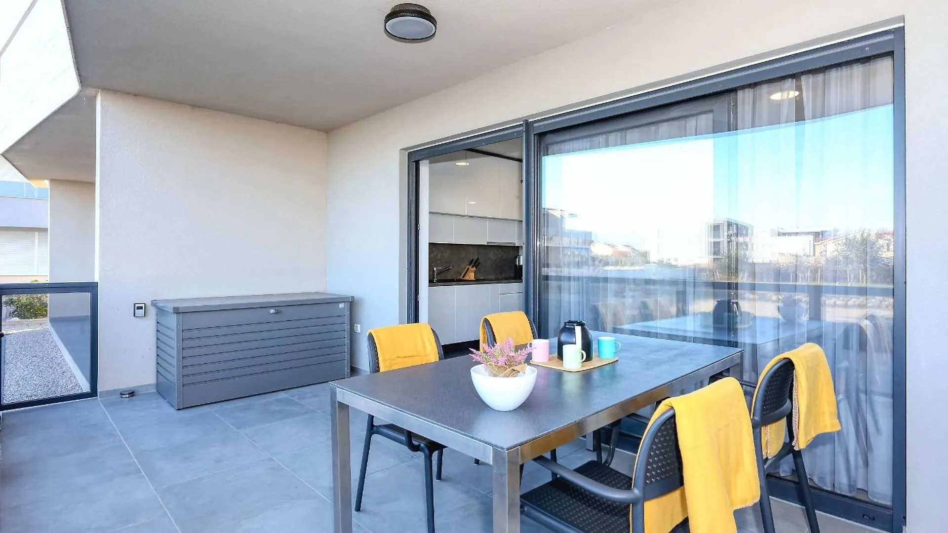 Apartment Wali Nin