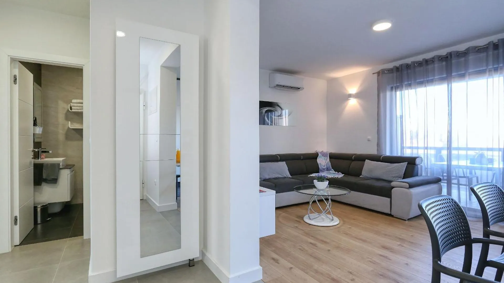 Apartment Wali Nin