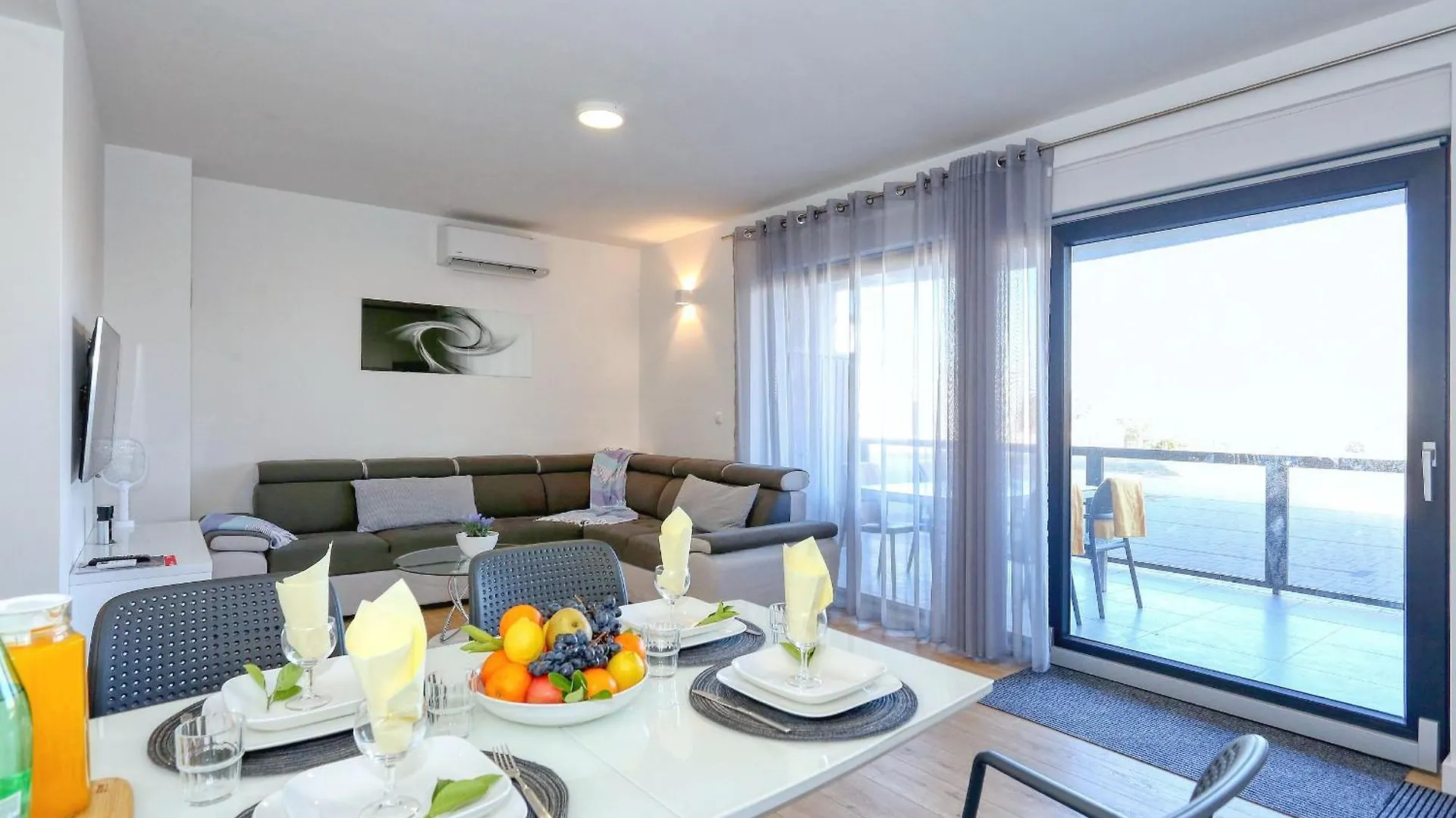Apartment Wali Nin