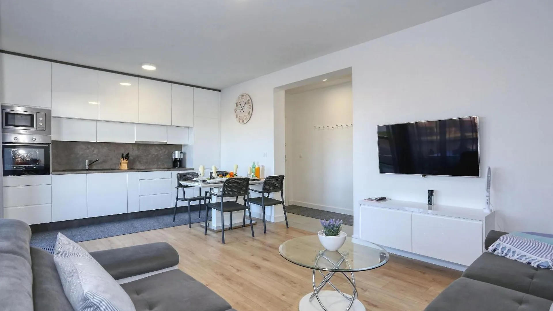 Apartment Wali Nin