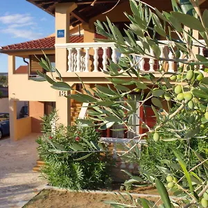 Apartment Juracak, Nin